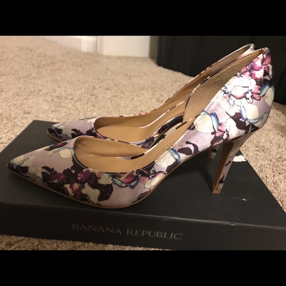 Banana Republic Heels